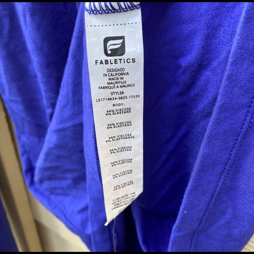 Fabletics Long Sleeve Top - Picture 6 of 6